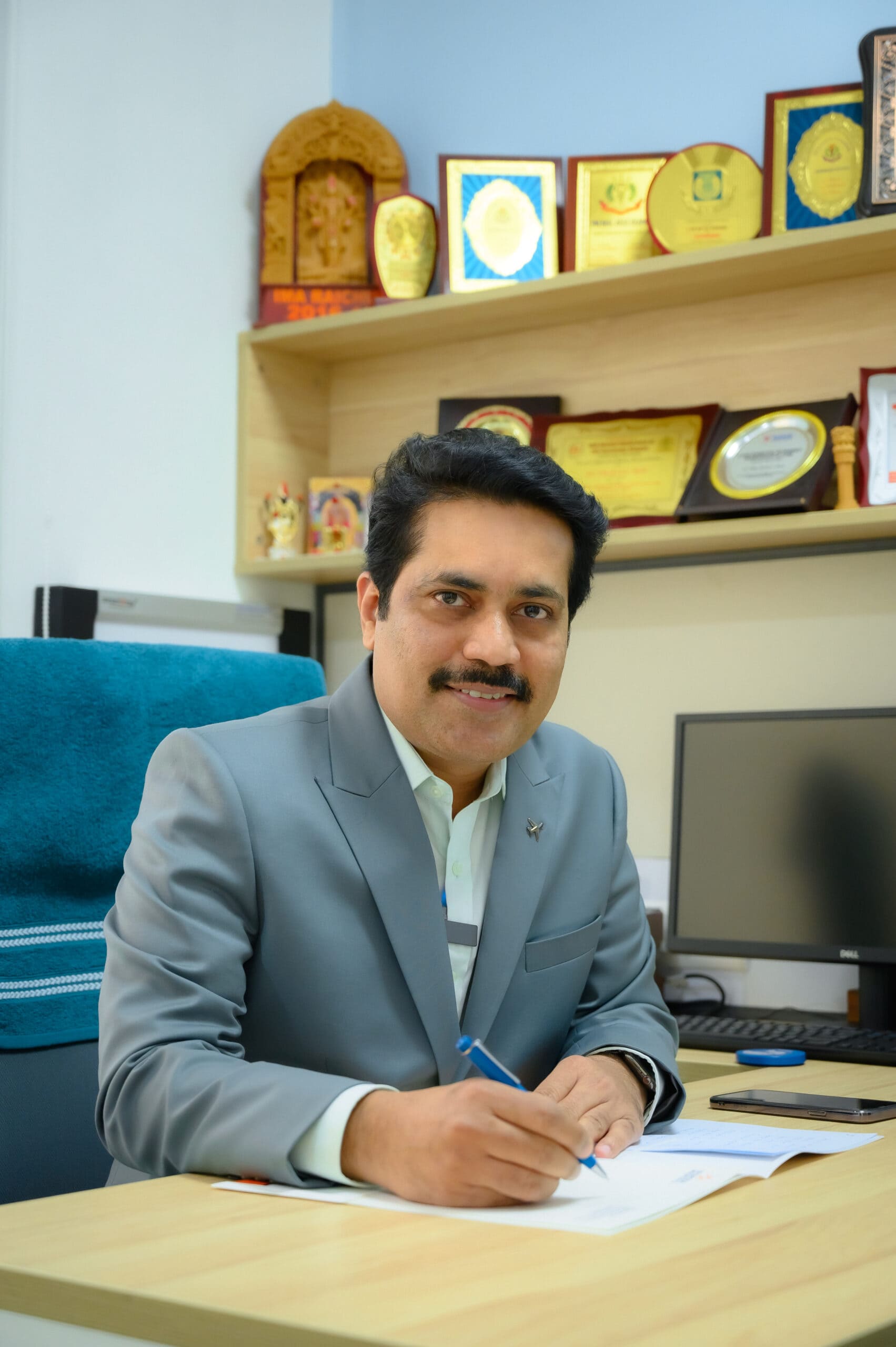 stomach doctor: dr.Vijaykumar C. Bada